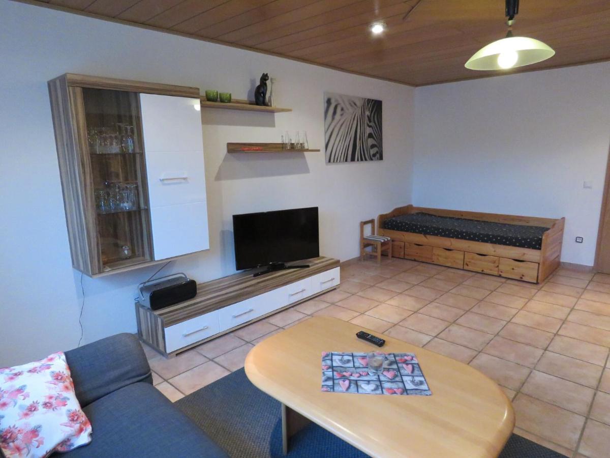 Quiet Apartment Along A Stream In Halenfeld Sellerich Extérieur photo